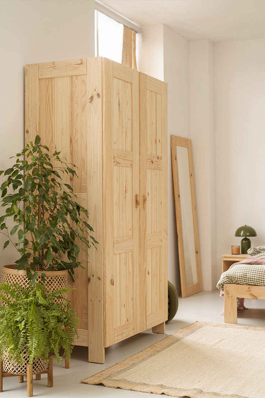 Imagen de ambiente 2 para:Armario ropero de madera